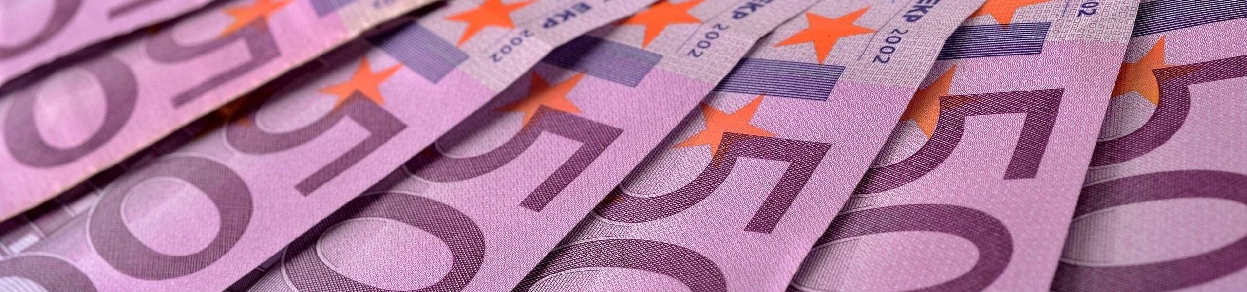 EUR/USD: konsolidasi tepat di atas 